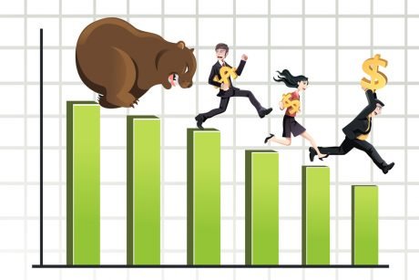 Analysts See YFI Rebound Ahead as Token Dives 56% in 10 Days