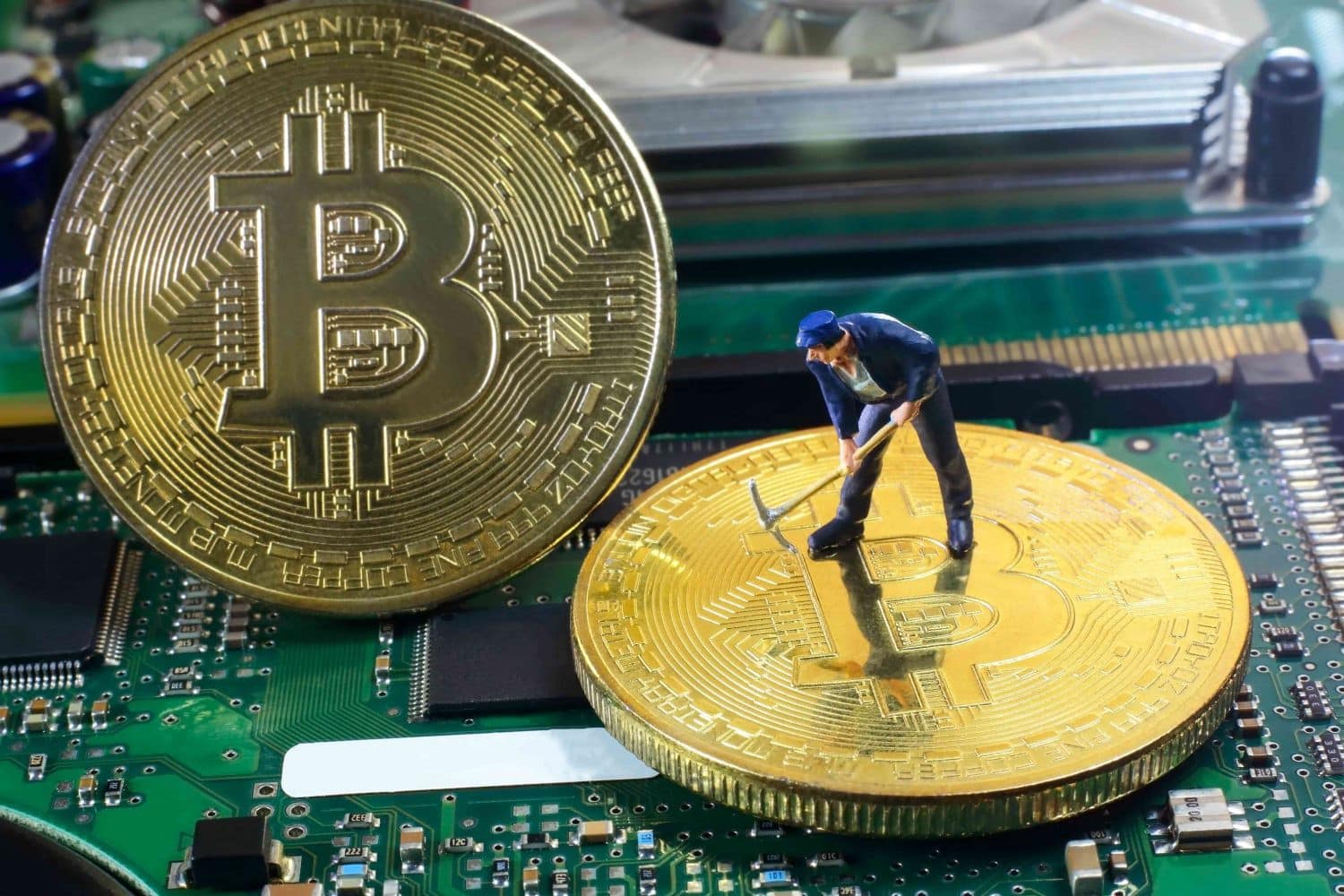 Bitcoin-mining-selling